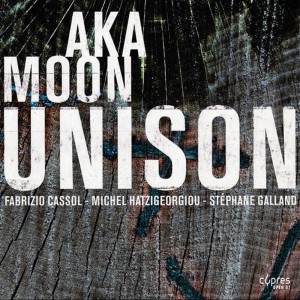 ดาวน์โหลดและฟังเพลง Michel is back พร้อมเนื้อเพลงจาก Aka Moon