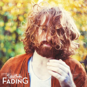 ดาวน์โหลดและฟังเพลง Fading พร้อมเนื้อเพลงจาก Didrik Thulin