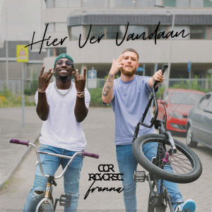 Listen to Hier Ver Vandaan song with lyrics from Cor