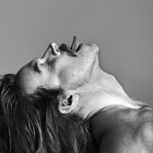 ดาวน์โหลดและฟังเพลง Stranger Strange (Explicit) พร้อมเนื้อเพลงจาก Fischerspooner