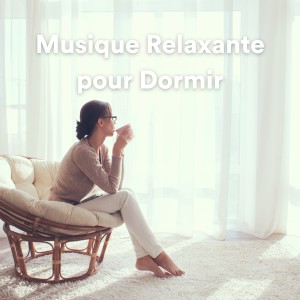 Listen to Musique pour Dormir Rapidement Et Profondément song with lyrics from Médecine Relaxante