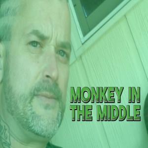 Monkey in the Middle (feat. LoOzeR)