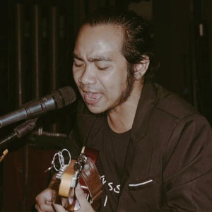 Dengarkan Genjer-Genjer (Explicit) lagu dari Javas dengan lirik
