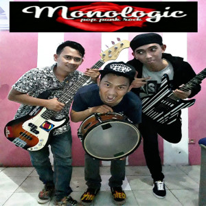 Listen to Selalu Setia song with lyrics from Monologic