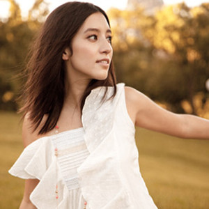 Album Where Have All The Flowers Gone from Lara (梁心颐)