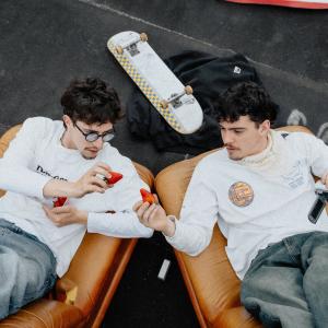 default playlist img