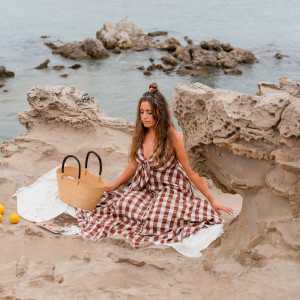 ดาวน์โหลดและฟังเพลง dream girl พร้อมเนื้อเพลงจาก Finlay