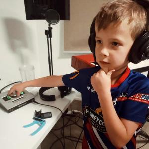 default playlist img