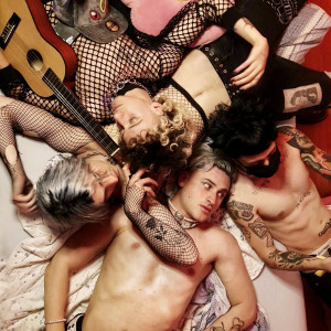 default playlist img