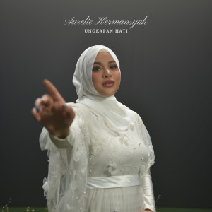 Dengarkan Ungkapan Hati lagu dari Aurelie Hermansyah dengan lirik