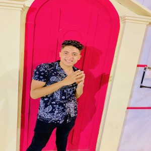 Fares Zezo的專輯الكرش باكس