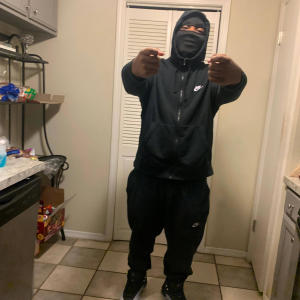 收聽Abkhitman的Bulletproof (feat. Babyree98) (Explicit)歌詞歌曲