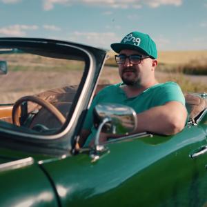 ดาวน์โหลดและฟังเพลง Auta (Explicit) พร้อมเนื้อเพลงจาก Rahat Samkovich