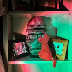 收聽8theroach的So Plush (Explicit)歌詞歌曲