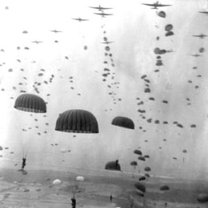 ดาวน์โหลดและฟังเพลง Blood on the Risers (Gory Gory What a Helluva Way to Die) พร้อมเนื้อเพลงจาก American Paratrooper