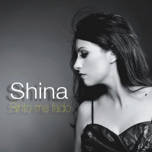 ดาวน์โหลดและฟังเพลง Olha o Cochicho พร้อมเนื้อเพลงจาก SHINA