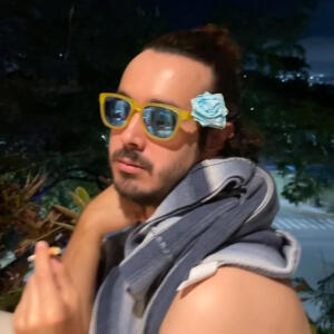 default playlist img