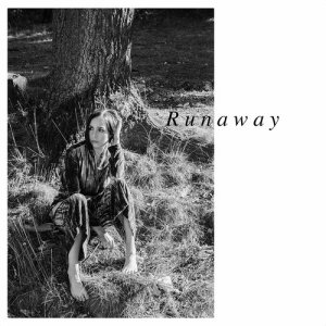 ดาวน์โหลดและฟังเพลง Runaway (其他) พร้อมเนื้อเพลงจาก Maria Andersson Lundell