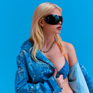 Listen to ХОЧУ song with lyrics from Dashi