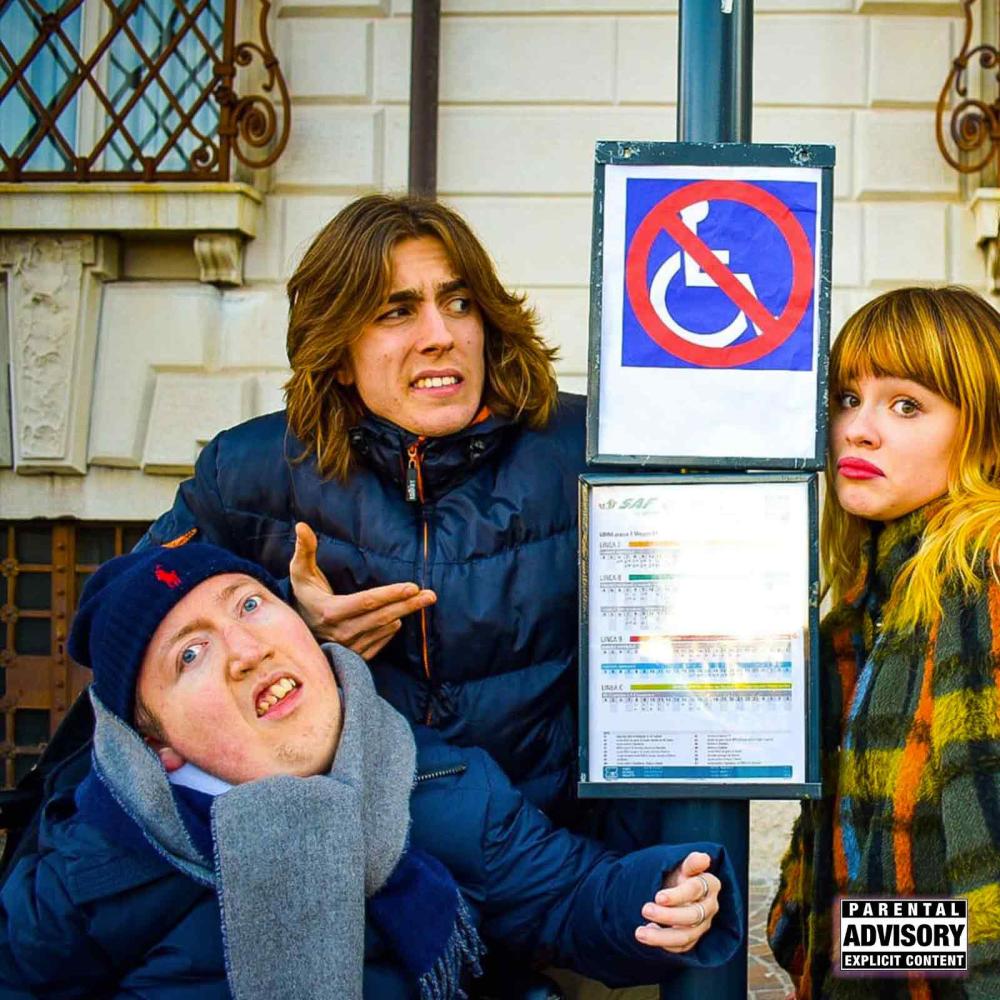Vorrei Prendere L' Autobus (feat. Elle, Prodo & Erika) (Explicit)