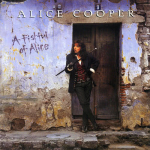 ดาวน์โหลดและฟังเพลง School's Out พร้อมเนื้อเพลงจาก Alice Cooper