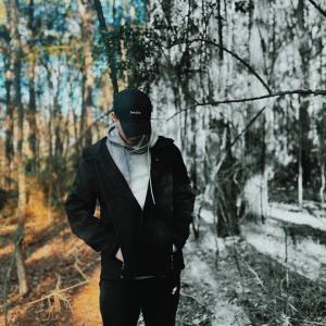 收聽SHELOVEDREW的Michigan (Explicit)歌詞歌曲