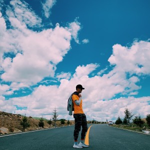 Listen to 砍我别砍价 (Demo) song with lyrics from 李科