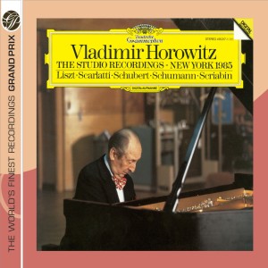收聽Vladimir Horowitz的Impromptu in B flat, D.935 No.3歌詞歌曲