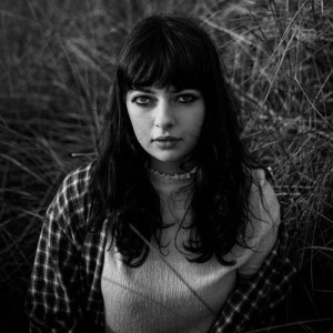 ดาวน์โหลดและฟังเพลง Talk (Explicit) พร้อมเนื้อเพลงจาก Erith