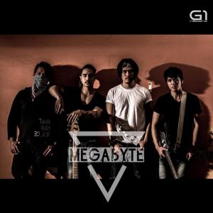 Listen to เพลงของคนเลว song with lyrics from Megabyte