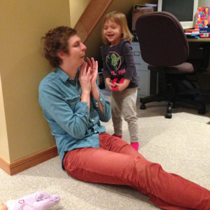 Dengarkan lagu Smoke Eyes nyanyian Michael Cera dengan lirik