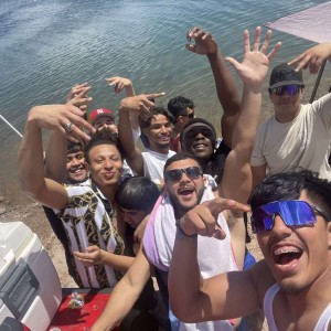 javdn!的專輯marley! (feat. shæ) (Explicit)