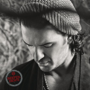 ดาวน์โหลดและฟังเพลง Mi Novia Se Me Está Poniendo Vieja พร้อมเนื้อเพลงจาก Ricardo Arjona
