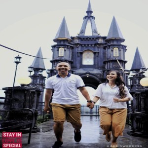 Listen to Melupakanmu song with lyrics from Vinsen Hedy