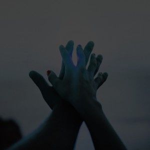 Dengarkan She (Radio Mix) lagu dari Pensees dengan lirik