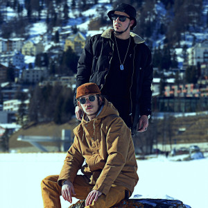Listen to Senza Gambe (Explicit) song with lyrics from Dani Faiv