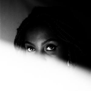 ดาวน์โหลดและฟังเพลง 11:37 พร้อมเนื้อเพลงจาก Cait Harris