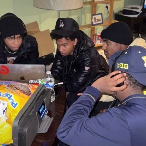 default playlist img