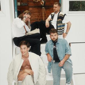 default playlist img