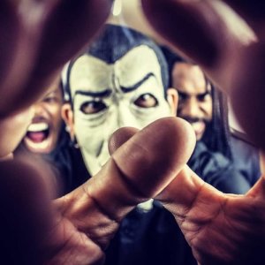 收聽Black Pantera的Punk Rock Nigga Roll歌詞歌曲