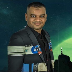 Dengarkan عريان سنة lagu dari Ali Farouk dengan lirik