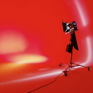 Dengarkan lagu Nightmare (Explicit) nyanyian Carlos Santos dengan lirik