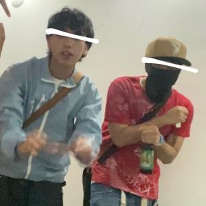 Dengarkan Destroyerz (Explicit) lagu dari Aérre dengan lirik