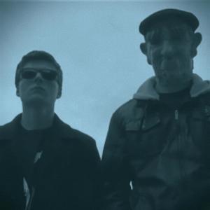 ดาวน์โหลดและฟังเพลง Alles verloren (Explicit) พร้อมเนื้อเพลงจาก Adlersson