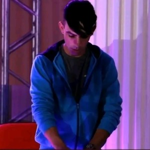 ดาวน์โหลดและฟังเพลง O Que Tiver Que Ser พร้อมเนื้อเพลงจาก Anderson Soares