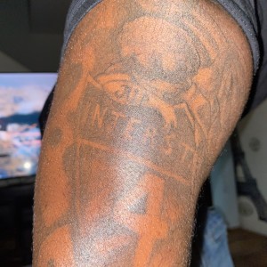 收聽Yonboutcash的Run in tell that (Explicit)歌詞歌曲