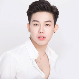 ดาวน์โหลดและฟังเพลง My Everything พร้อมเนื้อเพลงจาก Dany Nguyễn