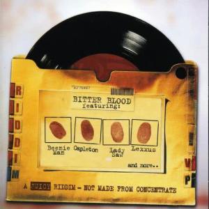 ดาวน์โหลดและฟังเพลง War War War พร้อมเนื้อเพลงจาก Elephant Man