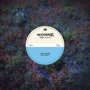 HONNE的專輯THREE STRIKES (feat. Khalid) (Explicit)