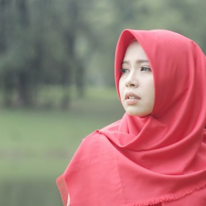 收听Vanny Vabiola的Jangan Kau Sakiti Hatinya歌词歌曲